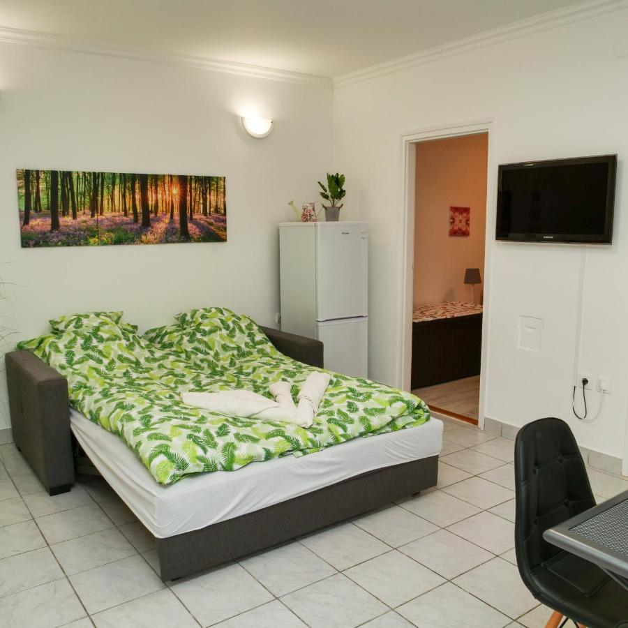 Cseresznyes Apartman Берекфірдив Екстер'єр фото